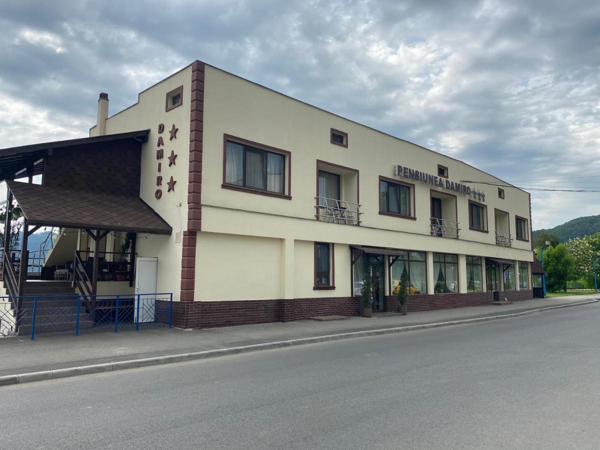 Pensiunea Damiro Orşova Buitenkant foto